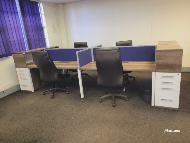 Britannica 4 Way cluster 4000mm x 1500mm