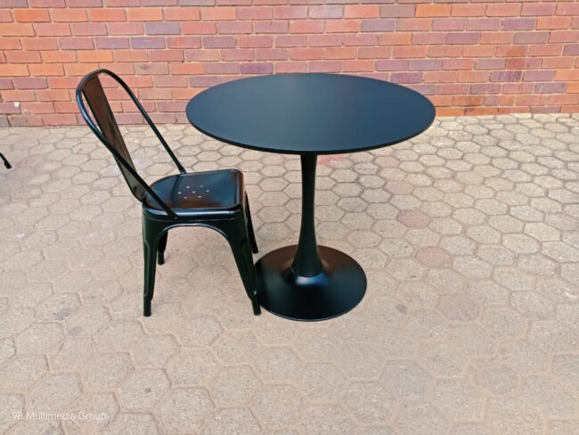 T10- Round Table 800mm 750mmH Black