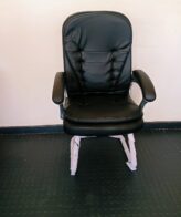 3941a151 aa27 43a0 a7a2 bbfc839a64e8 511-G Visitor Black Chair - 511-G Visitor Black Chair
