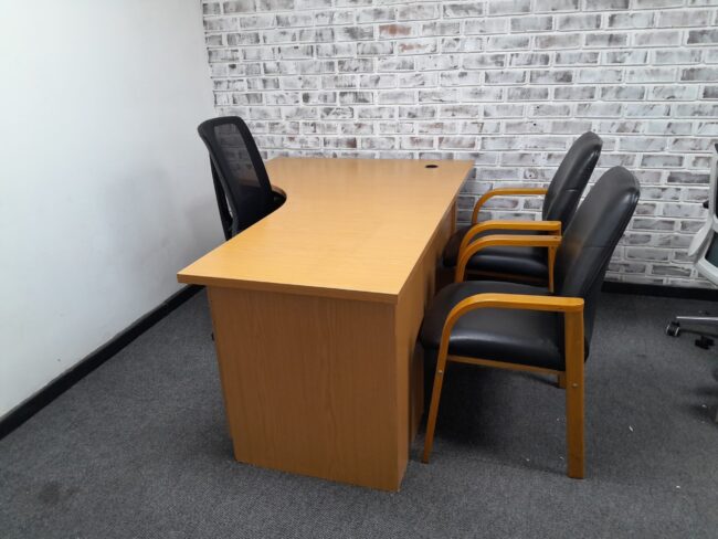 L Shape Oak Desk 1800mm x 1200mm - Image 2