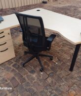 4b81d3da 9330 4431 bd88 7f5487c72612 Summer Oak L Piece Desk 1600mm x 1800mm - Summer Oak L Piece Desk 1600mm x 1800mm