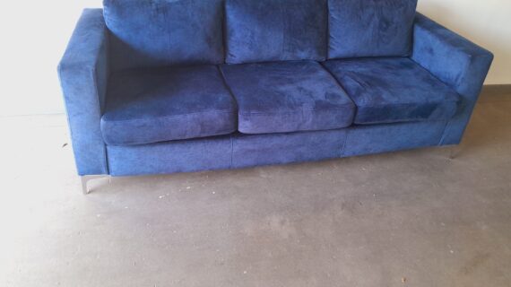 Apollo Blue Velvet 2200mm x 900mm