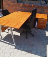 High Quality Executive Desk 2300mm x 1800mm