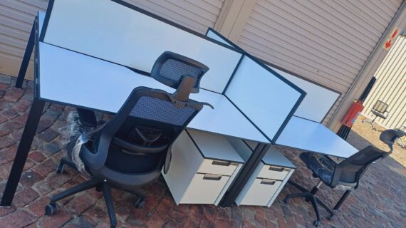 Island 4 Way Cluster 3200mm x 1600mm