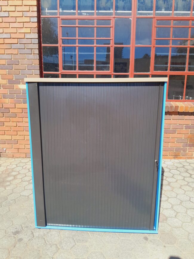 Roller Door Filing Cabinet 1500mmH x 1200mm x 480mm - Image 3