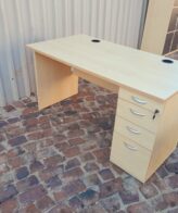 Kya Desk 1400mm x 750mm