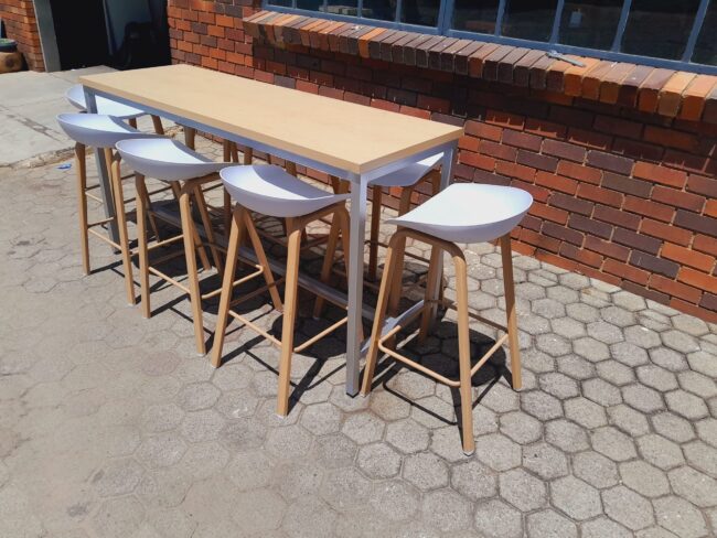 Bar Table 2400mm x 600mm x 950mmH - Image 3