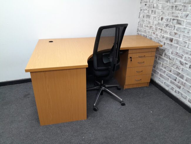 L Shape Oak Desk 1800mm x 1200mm