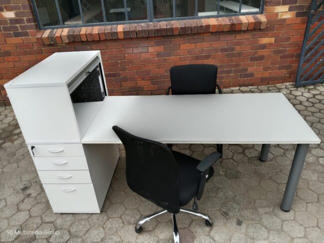 Modern White Office Desk 2000mm x 750mm