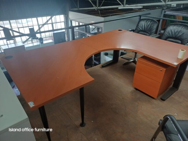 U Shape Desk 2400mm x 1600mm x 1200mm