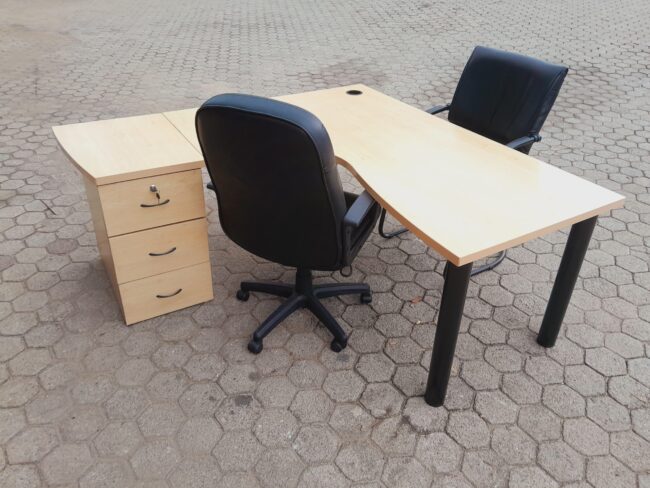 Maple L Shape Desk 1700mm x 1700mm
